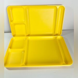 Tupperware divided tray Lunch Dinner Picnic Camper yellow vintage